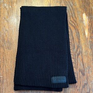 PINK Victoria's Secret women’s Black Ribbed Scarf